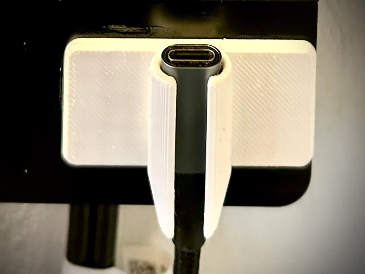 Suporte USB C para mesa - 3