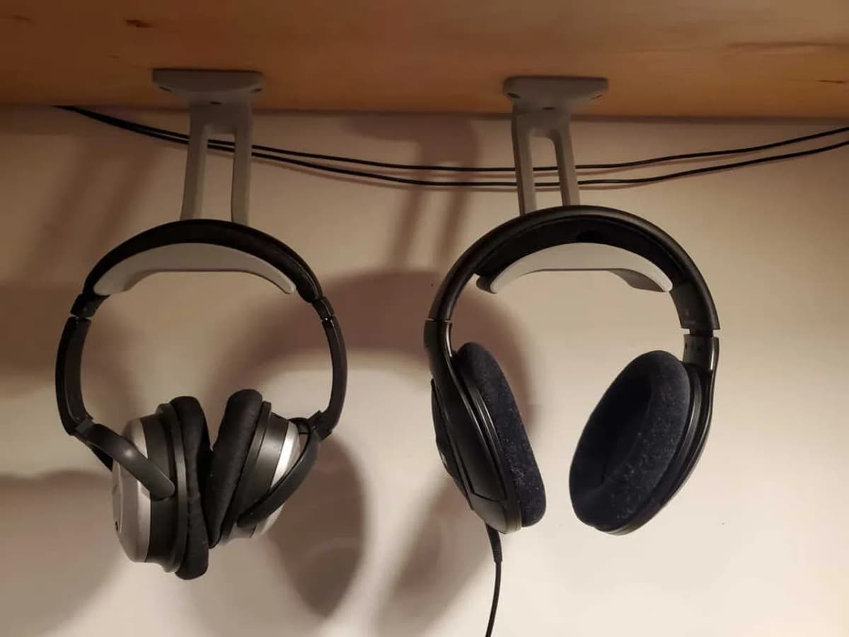 Suporte Headset em baixo da mesa
